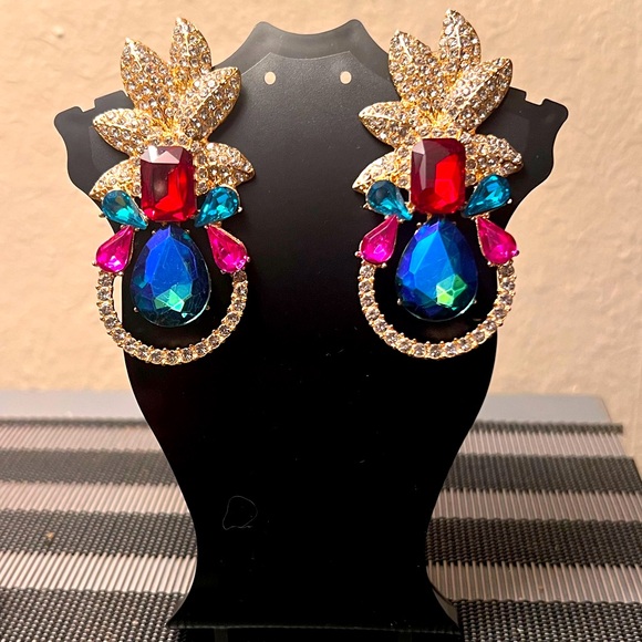 🎆 3 for $20 🎆    Statement Rhinestone Drop Earrings – Red, Teal, and Fuchsia J - Picture 3 of 3